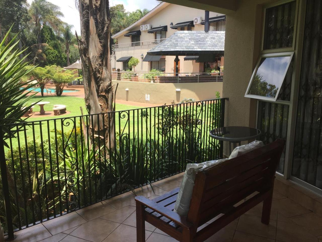 125 On Van Buuren Road Guest House Γιοχάνεσμπουργκ Εξωτερικό φωτογραφία